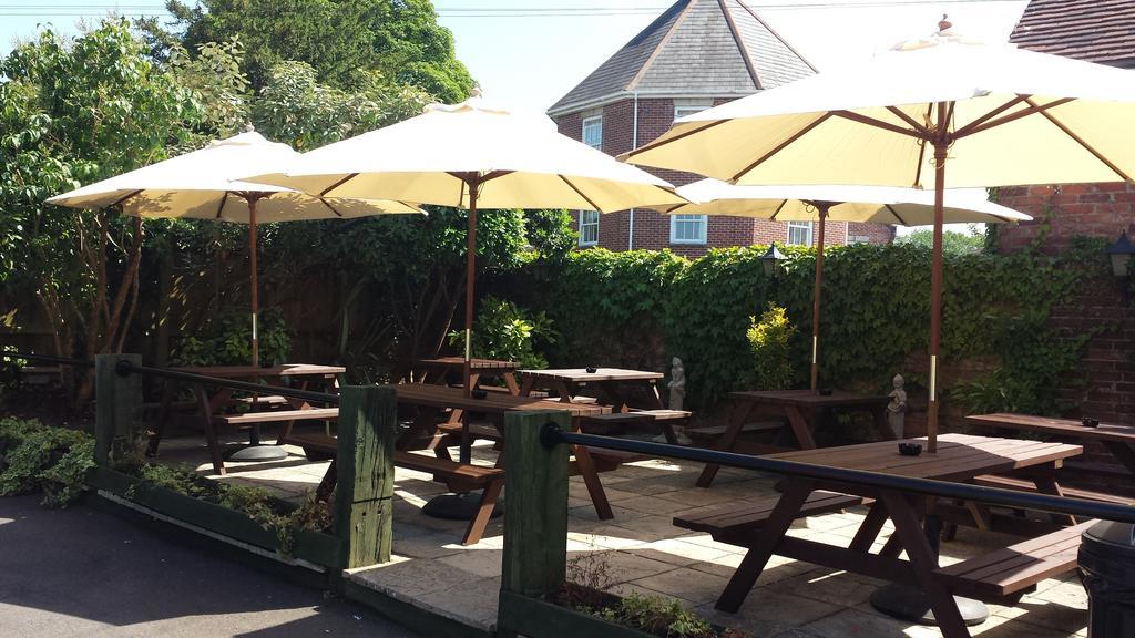 The Ship Inn Fordingbridge Exterior foto